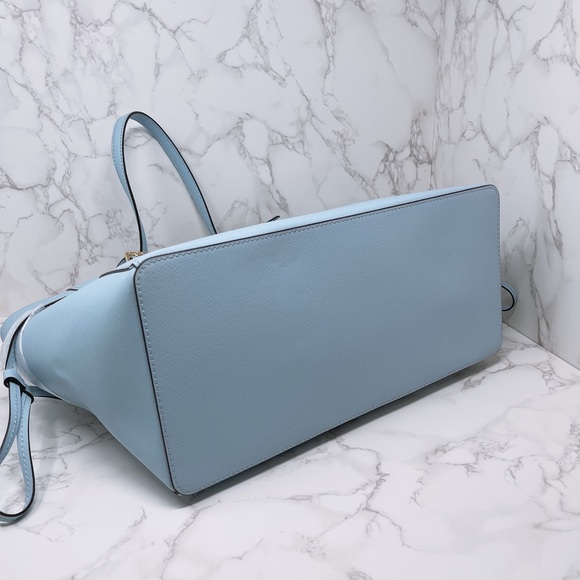 Michael Kors Gilly Large Drawstring Tote - Picture 2 of 6